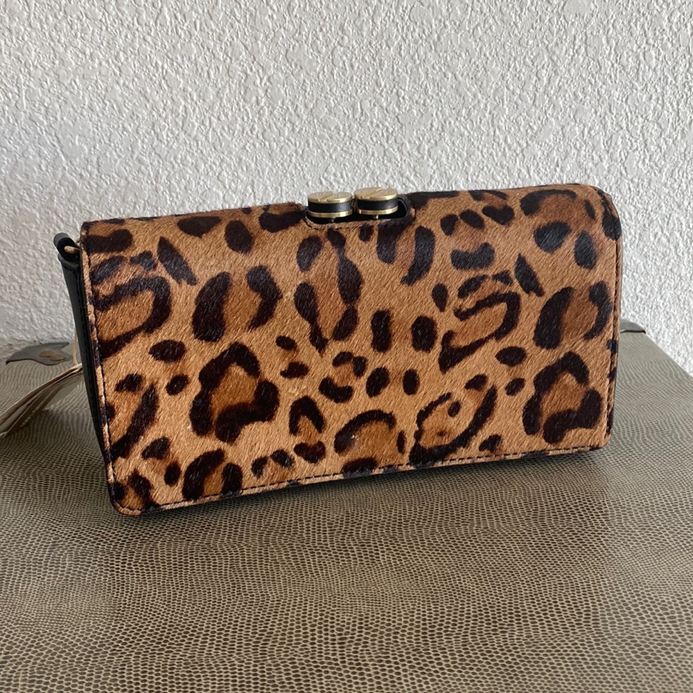 Aimee Kestenburg Kisslock Crossbody!!